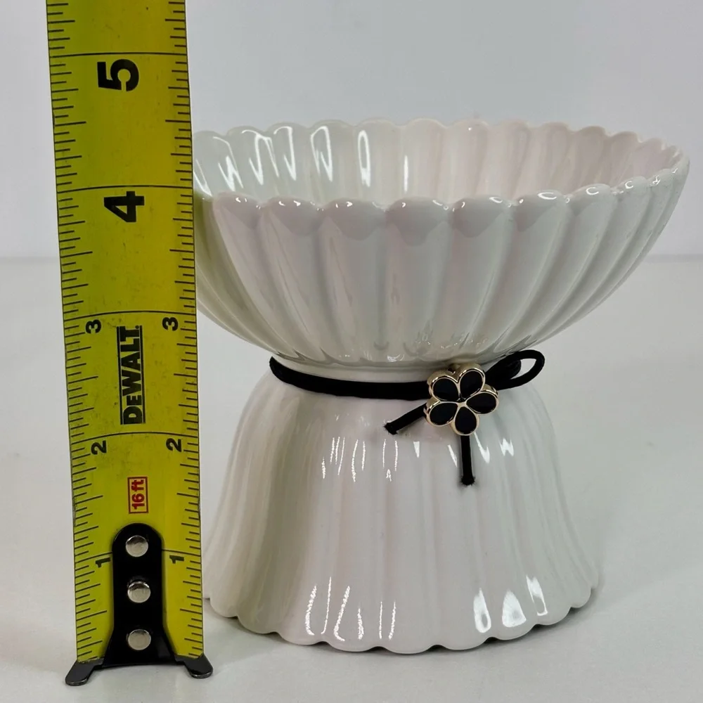 Dexypaws: Elevated Ceramic Bowl For Cats - White & Black Flower 8.45oz Capacity